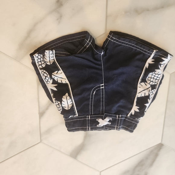 Boys swimshorts,0-3 month or 12-18 pounds. Blue w pineapples 🍍&🌴 - Picture 6 of 6